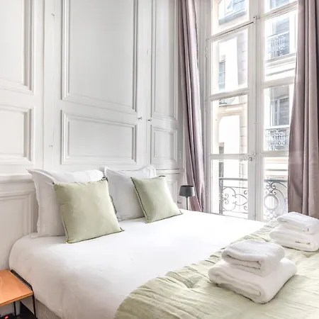 Outstanding Parisian Flat - 4 Guests - Heart Of Center Apartment