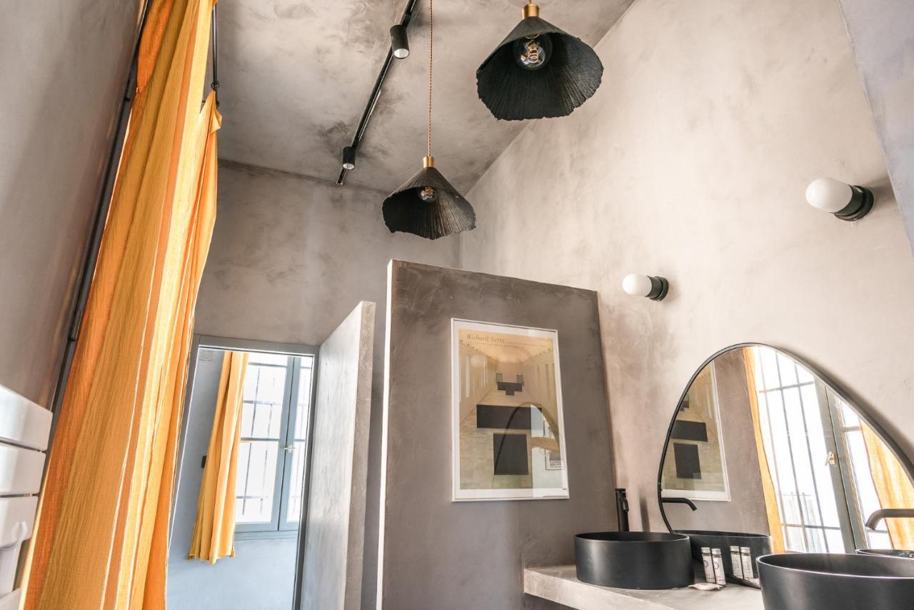 Outstanding Parisian Flat In Heart Of Center Appartamento *